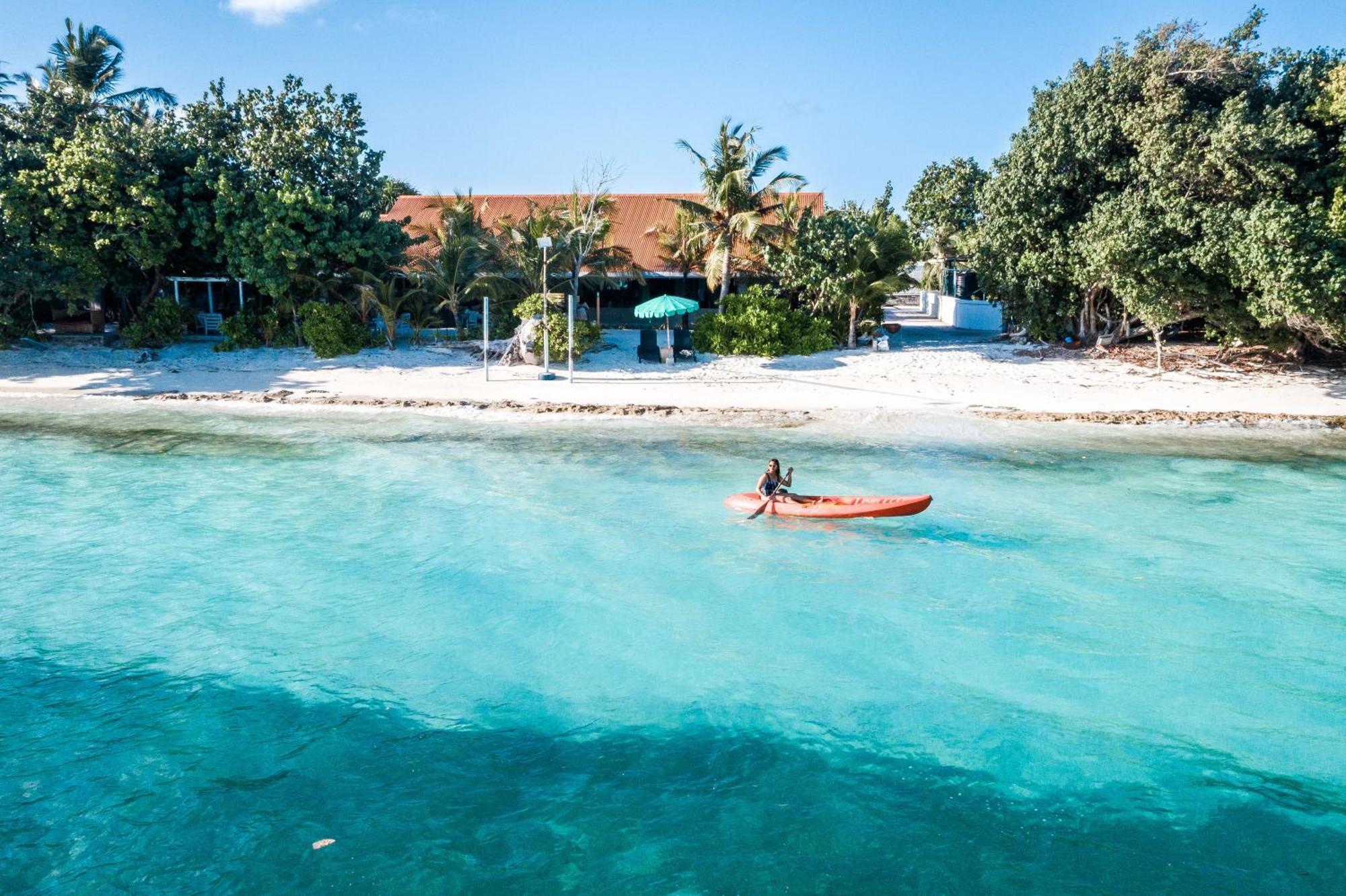 Отель Tropical Tree Fehendhoo Экстерьер фото