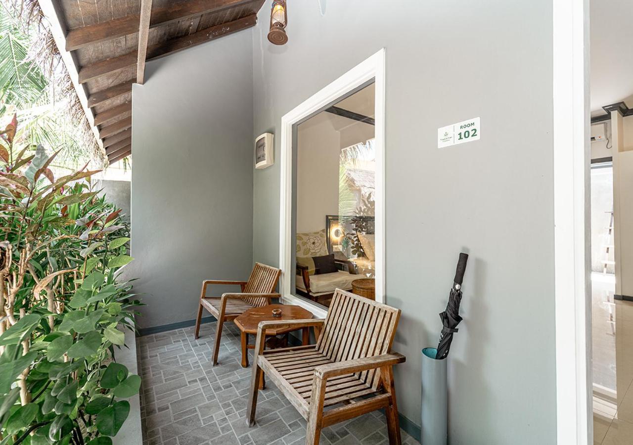 Отель Tropical Tree Fehendhoo Экстерьер фото